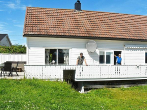 Five-Bedroom Holiday home in Vevang 1
